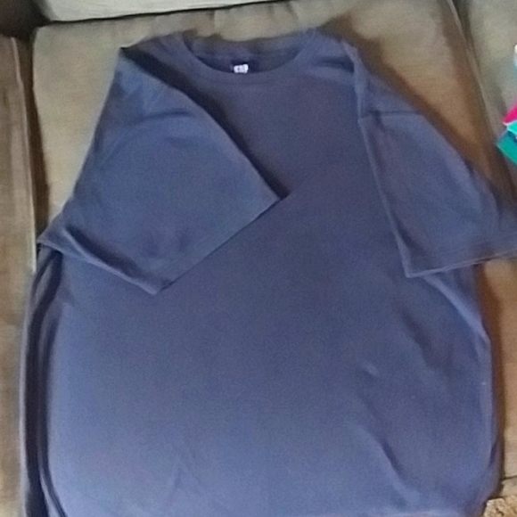 Vintage Gap Tee - Picture 1 of 3